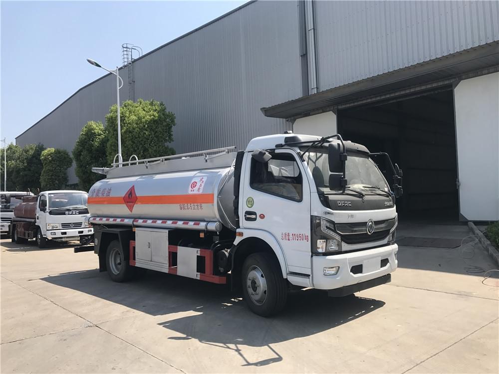 8.5方油罐車-東風凱普特國六8.5方油罐車